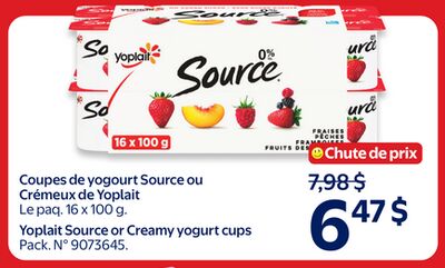 Coupes de yogourt source ou crémeux de yoplait