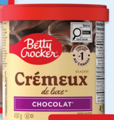 Mélange à la vanille française Super Moist 375 ou glaçage au chocolat Crémeux de luxe 450 g de Betty Crocker